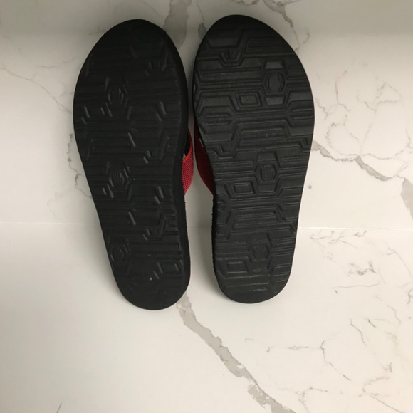 Teva Flip Flop Thong Sandals Red / Black US 6 - Picture 4 of 5